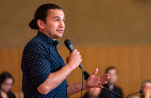 SASHA SEFTER / WINNIPEG FREE PRESS
Leader of the Manitoba NDP Wab Kinew speaks about the importance of Bill C-262 during a public rally titled Wiiji Bimosendiwin "walking together" hosted by the Encounter Life Fellowship in the Central River Heights Neighbourhood.
190521 - Tuesday, May 21, 2019.