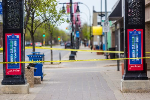 MIKAELA MACKENZIE / WINNIPEG FREE PRESS
Police have a scene taped off on Provencher Boulevard in Winnipeg on Wednesday, May 22, 2019. 
Winnipeg Free Press 2019.