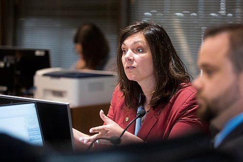 MIKAELA MACKENZIE / WINNIPEG FREE PRESS
Councillor Sheri Rollins speaks at an extremely dangerous dog appeal at City Hall in Winnipeg on Wednesday, May 22, 2019. For Ryan Thorpe story.
Winnipeg Free Press 2019.