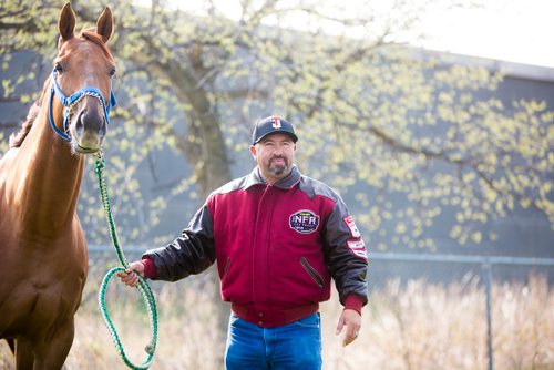 MIKAELA MACKENZIE / WINNIPEG FREE PRESS
Trainer Juan Pablo Silva with horse Hot Rodin at the Assiniboia Downs in Winnipeg on Thursday, May 23, 2019. For George Williams story.
Winnipeg Free Press 2019.