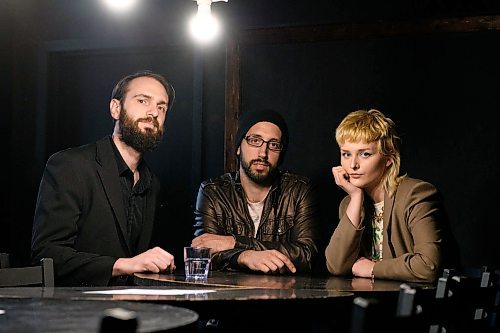 Mike Sudoma / Winnipeg Free Press
Headliners of the evening, Silence Kit getting ready to perform Friday evening May 24, 2019