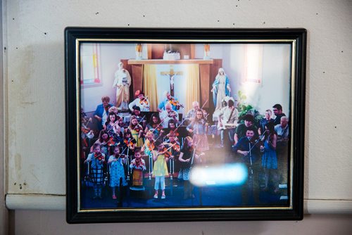 MIKAELA MACKENZIE / WINNIPEG FREE 
A photo of a fiddle concert at the church before it was vandalized at the St. Francois Xavier Catholic Church in the small town west of Winnipeg on Monday, May 27, 2019.  For Bill Redekop story.
Winnipeg Free Press 2019.