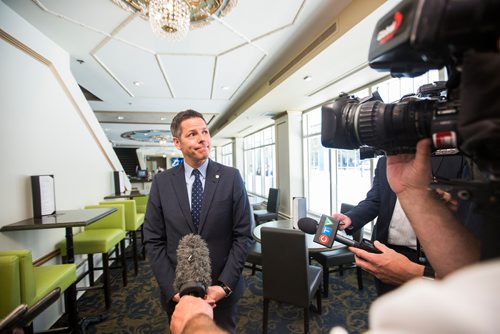 MIKAELA MACKENZIE / WINNIPEG FREE 
Mayor Brian Bowman scrums with the media about the planning, zoning and permitting review (which he has not seen yet) in Winnipeg on Tuesday, May 28, 2019.  For Caitlyn Gowriluk story.
Winnipeg Free Press 2019.