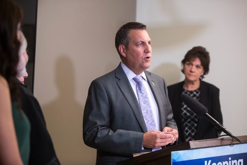 MIKAELA MACKENZIE / WINNIPEG FREE PRESS
Justice Minister Cliff Cullen speaks at a victim support services funding announcement at Candace House in Winnipeg on Thursday, May 30, 2019.  For Katie May story.
Winnipeg Free Press 2019.