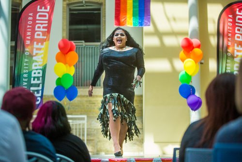 MIKAELA MACKENZIE / WINNIPEG FREE PRESS
Feather Talia performs at a drag show at the University of Manitoba Brodie Atrium in Winnipeg on Friday, May 31, 2019.   Standup.
Winnipeg Free Press 2019.