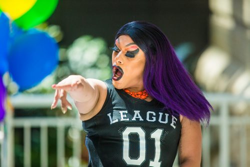 MIKAELA MACKENZIE / WINNIPEG FREE PRESS
Purple Haze performs at a drag show at the University of Manitoba Brodie Atrium in Winnipeg on Friday, May 31, 2019.   Standup.
Winnipeg Free Press 2019.