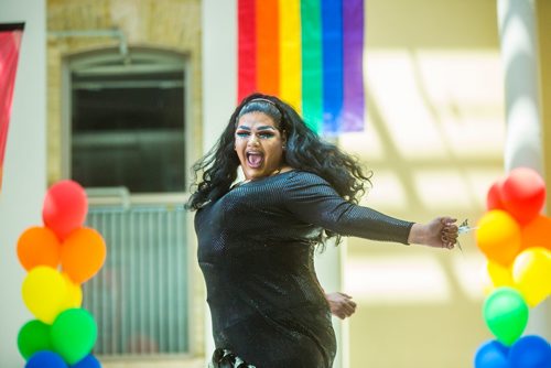 MIKAELA MACKENZIE / WINNIPEG FREE PRESS
Feather Talia performs at a drag show at the University of Manitoba Brodie Atrium in Winnipeg on Friday, May 31, 2019.   Standup.
Winnipeg Free Press 2019.