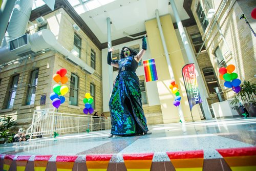 MIKAELA MACKENZIE / WINNIPEG FREE PRESS
Prairie Sky performs at a drag show at the University of Manitoba Brodie Atrium in Winnipeg on Friday, May 31, 2019.   Standup.
Winnipeg Free Press 2019.