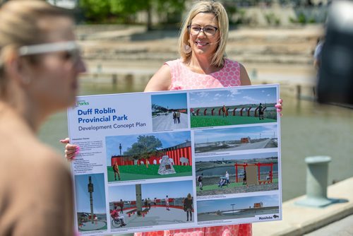 SASHA SEFTER / WINNIPEG FREE PRESS
Minister of Sustainable Development Rochelle Squires announces new development plans for a provincial park during a press conference on the main docks in The Forks.
190531 - Friday, May 31, 2019.