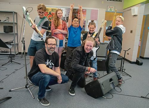 Canstar Community News Lincoln Middle School's Rock Band program has been teaching budding musicians to play in a band for the last 12 years. (EVA WASNEY/CANSTAR COMMUNITY NEWS/METRO)