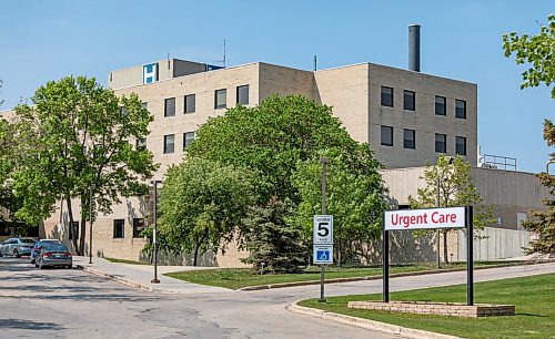 SASHA SEFTER / WINNIPEG FREE PRESS
The new "Urgent Care" signage at Concordia Hospital.
190603 - Monday, June 03, 2019.