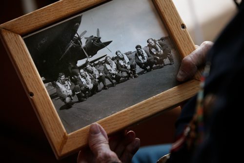 JOHN WOODS / WINNIPEG FREE PRESS
Richard Sellen, 98 year Second World War veteran, is photographed as he looks at a photo of his crew at his home in Oakbank Tuesday, June 3, 2019. Sellen was a bomber pilot and flew 39 missions including D-Day.

Reporter: D-Day veteran feature