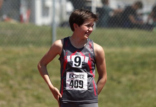 SASHA SEFTER / WINNIPEG FREE PRESS
Kelvin High School student Ceci Howes (9) competes in the Senior Girls 1500m race during the MHSAA Provincial Track and Field meet held on the University of Manitoba campus.
190606 - Thursday, June 06, 2019.