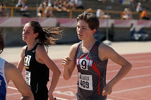 SASHA SEFTER / WINNIPEG FREE PRESS
Kelvin High School student Ceci Howes (9) competes in the Senior Girls 1500m race during the MHSAA Provincial Track and Field meet held on the University of Manitoba campus.
190606 - Thursday, June 06, 2019.