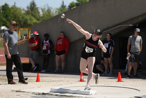 SASHA SEFTER / WINNIPEG FREE PRESS
Kaylee Doerksen completes at shot put during the MHSAA Provincial Track and Field meet held on the University of Manitoba campus.
190606 - Thursday, June 06, 2019.