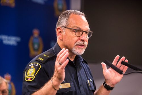 MIKAELA MACKENZIE / WINNIPEG FREE PRESS
Constable Rob Carver speaks at a media briefing about the homicide of Justin Silicz at the police headquarters in Winnipeg on Friday, June 7, 2019. For Katie May story.  
Winnipeg Free Press 2019.