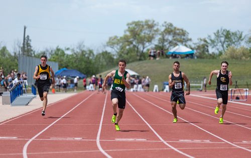 SASHA SEFTER / WINNIPEG FREE PRESS
Jordan Soufi of Miles Macdonell high school finishes 1st in the Varsity boys 100m dash during the MHSAA Provincial Track and Field meet held on the University of Manitoba campus.
190607 - Friday, June 07, 2019.