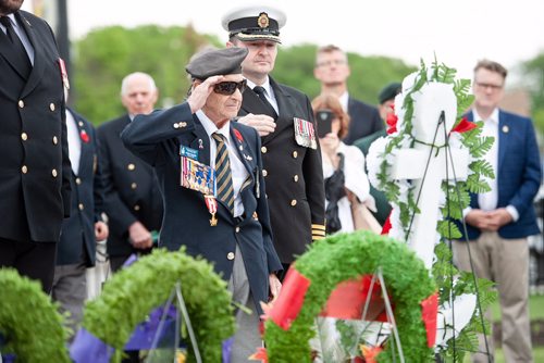 Mike Sudoma / Winnipeg Free Press
World War 2 veteran, Harry Tucker, at the 75th Anniversary salutes those who have fallen in battle Saturday afternoon at the 75th anniversary of Dday after laying a wreathes at the monument in Vimy Ridge Memorial Park.
June 8 2019
