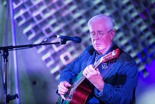 MIKAELA MACKENZIE / WINNIPEG FREE PRESS
Bruce Cockburn plays at the Rise Up 100: Songs for the Next Century Concert at Old Market Square in Winnipeg on Saturday, June 8, 2019. For Nadya story.  
Winnipeg Free Press 2019.