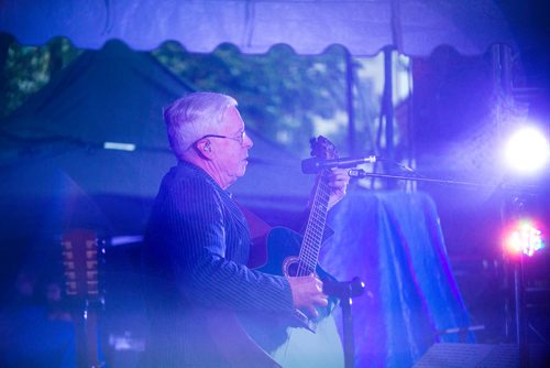 MIKAELA MACKENZIE / WINNIPEG FREE PRESS
Bruce Cockburn plays at the Rise Up 100: Songs for the Next Century Concert at Old Market Square in Winnipeg on Saturday, June 8, 2019. For Nadya story.  
Winnipeg Free Press 2019.