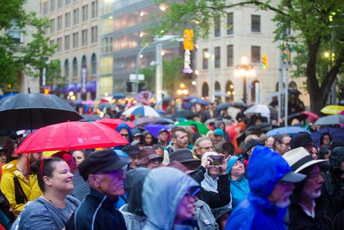 MIKAELA MACKENZIE / WINNIPEG FREE PRESS
Bruce Cockburn plays at the Rise Up 100: Songs for the Next Century Concert at Old Market Square in Winnipeg on Saturday, June 8, 2019. For Nadya story.  
Winnipeg Free Press 2019.