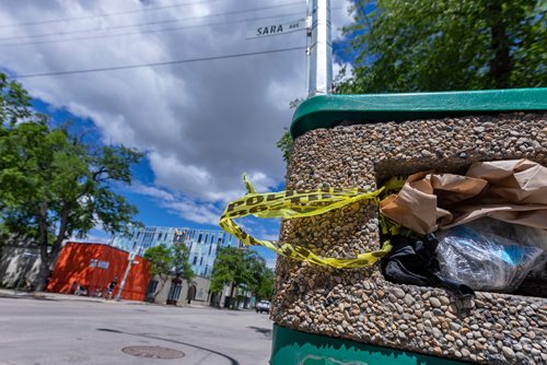 SASHA SEFTER / WINNIPEG FREE PRESS
All thats left of the scene of Winnipegs latest homicide at Sherbrook Street and Sara Avenue in West Broadway.
190609 - Sunday, June 09, 2019.