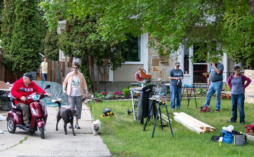 SASHA SEFTER / WINNIPEG FREE PRESS
Volunteers gather to do their part for the Warming Hearts Project, an animal welfare initiative which aims to build and deliver insulated doghouses to northern communities in need.
190609 - Sunday, June 09, 2019.