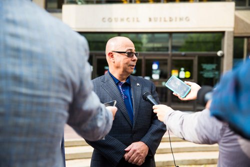 MIKAELA MACKENZIE / WINNIPEG FREE PRESS
John Costa, ATU International president speaks to the media outside of City Hall in Winnipeg on Tuesday, June 11, 2019. For Aldo story.  
Winnipeg Free Press 2019.