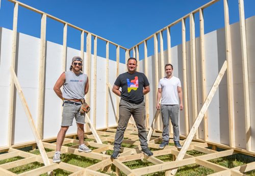 SASHA SEFTER / WINNIPEG FREE PRESS
RAW Founder Joe Kalturnyk (middle) and his crew Patrick Anderson (left) and Nick Kalturnyk (cousin) have teamed up with Jazz Fest to create a temporary venue in Parc Elzear Goulet in St. Boniface.
190613 - Thursday, June 13, 2019.
