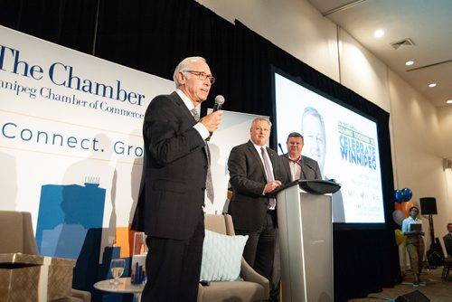 Mike Sudoma / Winnipeg Free Press
Stu Clark chats to the audience about entrepreneurship in Winnipeg at the Celebrate Winnipeg Luncheon Friday afternoon.
June 14, 2019