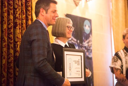 MIKAELA MACKENZIE / WINNIPEG FREE PRESS
Mayor Brian Bowman presents the Outstanding Volunteer award to Susan Algie at the Fort Garry Hotel in Winnipeg on Friday, June 14, 2019. For Jen Zoratti story.
Winnipeg Free Press 2019.