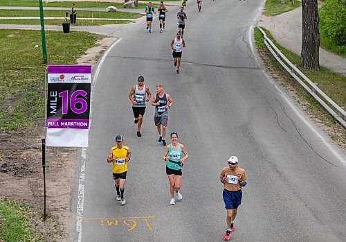 SASHA SEFTER / WINNIPEG FREE PRESS
during the Manitoba Marathon.
190616 - Sunday, June 16, 2019.