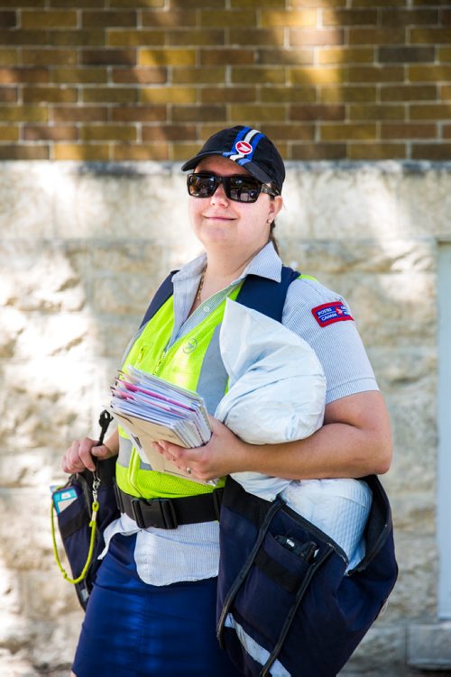 MIKAELA MACKENZIE / WINNIPEG FREE PRESS
Basia Sokal, former leader of the Winnipeg Labour Council who's since gone back to her job as a postal worker, on her route in West Broadway in Winnipeg on Monday, June 17, 2019. For Jessica Botelho-Urbanski story.
Winnipeg Free Press 2019.