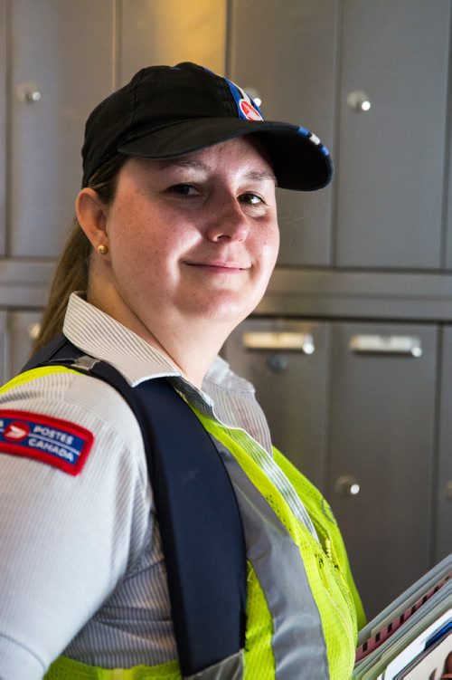 MIKAELA MACKENZIE / WINNIPEG FREE PRESS
Basia Sokal, former leader of the Winnipeg Labour Council who's since gone back to her job as a postal worker, on her route in West Broadway in Winnipeg on Monday, June 17, 2019. For Jessica Botelho-Urbanski story.
Winnipeg Free Press 2019.