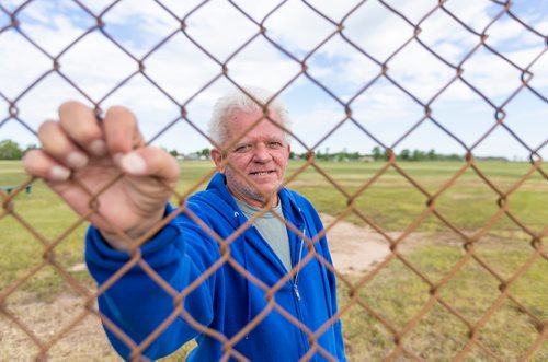 SASHA SEFTER / WINNIPEG FREE PRESS
Cameron Oberton is a driver with Holy Care Transit who has had his license suspended due to a recent vehicles for hire city bylaw because of a criminal conviction in his past.
190618 - Tuesday, June 18, 2019.