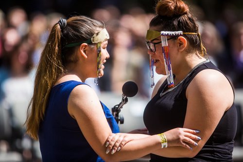 MIKAELA MACKENZIE / WINNIPEG FREE PRESS
Throat singers Chastity (left) and Caramello Swan throat sing at the third annual ceremony for signing Winnipeg's Indigenous Accord at City Hall in Winnipeg on Tuesday, June 18, 2019. For Aldo Santin story.
Winnipeg Free Press 2019.