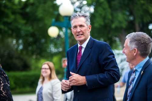 MIKAELA MACKENZIE / WINNIPEG FREE PRESS
Premier Brian Pallister walks away after announcing a September election date in front of the Manitoba Legislative Building with his cabinet  in Winnipeg on Wednesday, June 19, 2019. For Larry/Dan story.
Winnipeg Free Press 2019.