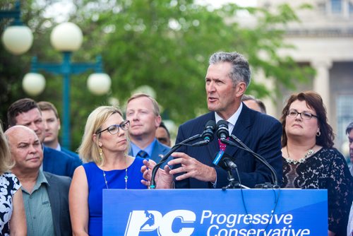 MIKAELA MACKENZIE / WINNIPEG FREE PRESS
Premier Brian Pallister announces a September election date in front of the Manitoba Legislative Building with his cabinet  in Winnipeg on Wednesday, June 19, 2019. For Larry/Dan story.
Winnipeg Free Press 2019.