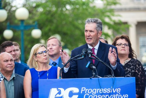 MIKAELA MACKENZIE / WINNIPEG FREE PRESS
Premier Brian Pallister announces a September election date in front of the Manitoba Legislative Building with his cabinet  in Winnipeg on Wednesday, June 19, 2019. For Larry/Dan story.
Winnipeg Free Press 2019.