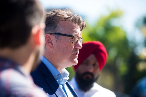 MIKAELA MACKENZIE / WINNIPEG FREE PRESS
Manitoba Liberal leader Dougald Lamont announces that, if elected, they would create a Manitoba police service at the Manitoba Legislative Building with fellow Liberal candidates in Winnipeg on Thursday, June 20, 2019. For Kevin Rollason story.
Winnipeg Free Press 2019.