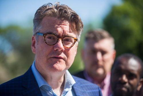 MIKAELA MACKENZIE / WINNIPEG FREE PRESS
Manitoba Liberal leader Dougald Lamont announces that, if elected, they would create a Manitoba police service at the Manitoba Legislative Building in Winnipeg on Thursday, June 20, 2019. For Kevin Rollason story.
Winnipeg Free Press 2019.