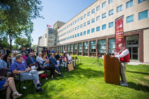 MIKAELA MACKENZIE / WINNIPEG FREE PRESS
Elder Ernie Daniels speaks and says a prayer before Canada Life announces a commitment of over $500,000 combined to Teach For Canada and Connected North in front of the Great-West Life Centre in Winnipeg on Thursday, June 20, 2019. For Nick Frew story.
Winnipeg Free Press 2019.