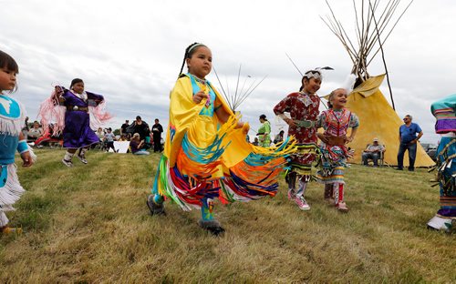 RUTH BONNEVILLE /  WINNIPEG FREE PRESS 

Local - KAPYONG

Celebrate National Indigenous Peoples Day on Kapyong Barracks Lands (Lipsett Hall land).

Fancy Shawl dancer Linlea Lavaliere (yellow, 7yrs old) dances with other tiny tot  indigenous dancers at the  celebration ceremony for National Indigenous Peoples Day at Kapyong Barracks Lands Friday.


See Kevin Rollason's story.  


June 21st , 2019
