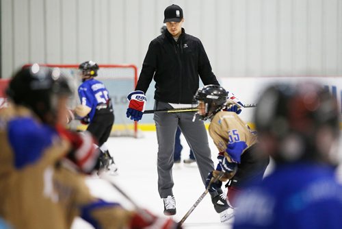 JOHN WOODS / WINNIPEG FREE PRESS
New York Ranger Brett Howden from Oakbank works with kids at the Mark Scheifele Hockey Camp in Winnipeg Sunday, June 23, 2019.

Reporter: Bell