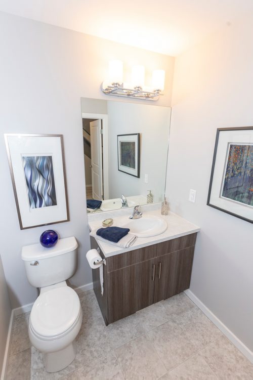 SASHA SEFTER / WINNIPEG FREE PRESS
The first floor bathroom of a new home build at 38 Rowntree Avenue in Brigwater Trails.
190624 - Monday, June 24, 2019.