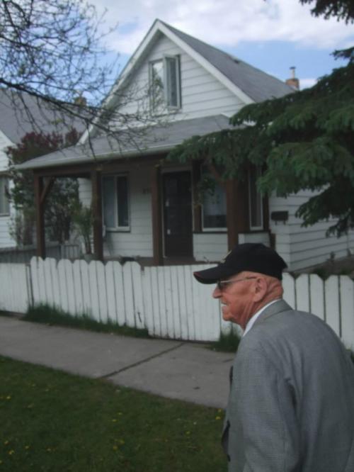 Len "Kroppy" Kropioski, 90 yrs, boyhood friend of Andrew mynarski  Manioba Ave.  Gordon Sinclair/ Winnipeg Free Press