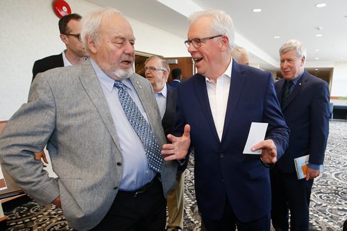 JOHN WOODS / WINNIPEG FREE PRESS
Former NDP premier and governor-general Ed Schreyer, left, speaks with former premier Greg Selinger prior to a dinner today, Tuesday, June 25, 2019, which honoured Schreyer and the NDPs first election win in Manitoba 50 years ago today. 

Reporter:standup