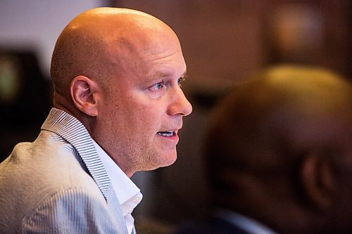 MIKAELA MACKENZIE / WINNIPEG FREE PRESS
Councillor Jason Schreyer asks questions at a hearing regarding a Tuxedo neighbourhood spat over lot-splitting at City Hall in Winnipeg on Thursday, June 27, 2019. For Tessa Vanderhart story.
Winnipeg Free Press 2019.