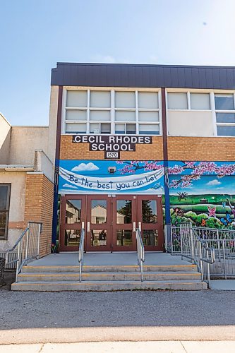 SASHA SEFTER / WINNIPEG FREE PRESS
Cecil Rhodes School located at 1570 Elgin Avenue West in Weston.
190628 - Friday, June 28, 2019.