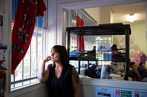 MIKAELA MACKENZIE / WINNIPEG FREE PRESS
Alexa Legere, with the Mama Bear Clan, poses for a portrait for story on homelessness at the North Point Douglas Women's Centre on Wednesday, July 3, 2019. For Ben Waldman story.
Winnipeg Free Press 2019.